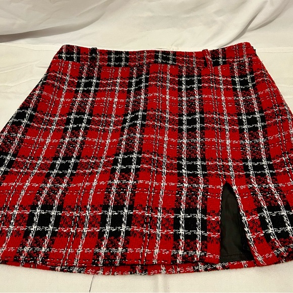 4 pcs multi  skirt, perfect for fall - Picture 4 of 6